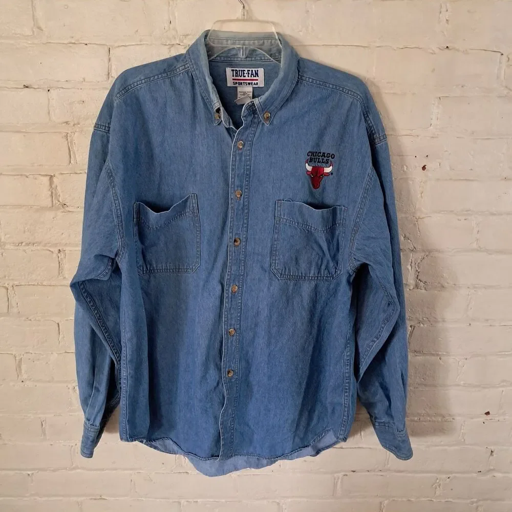True Fan Sportswear Vintage Denim Shirt Chicago Bulls Mens XL 90s Embroidered